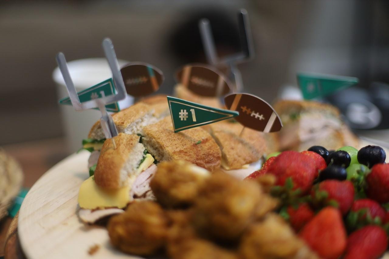 Football Party Banner: Tailgate Pennant Garland for Game Day